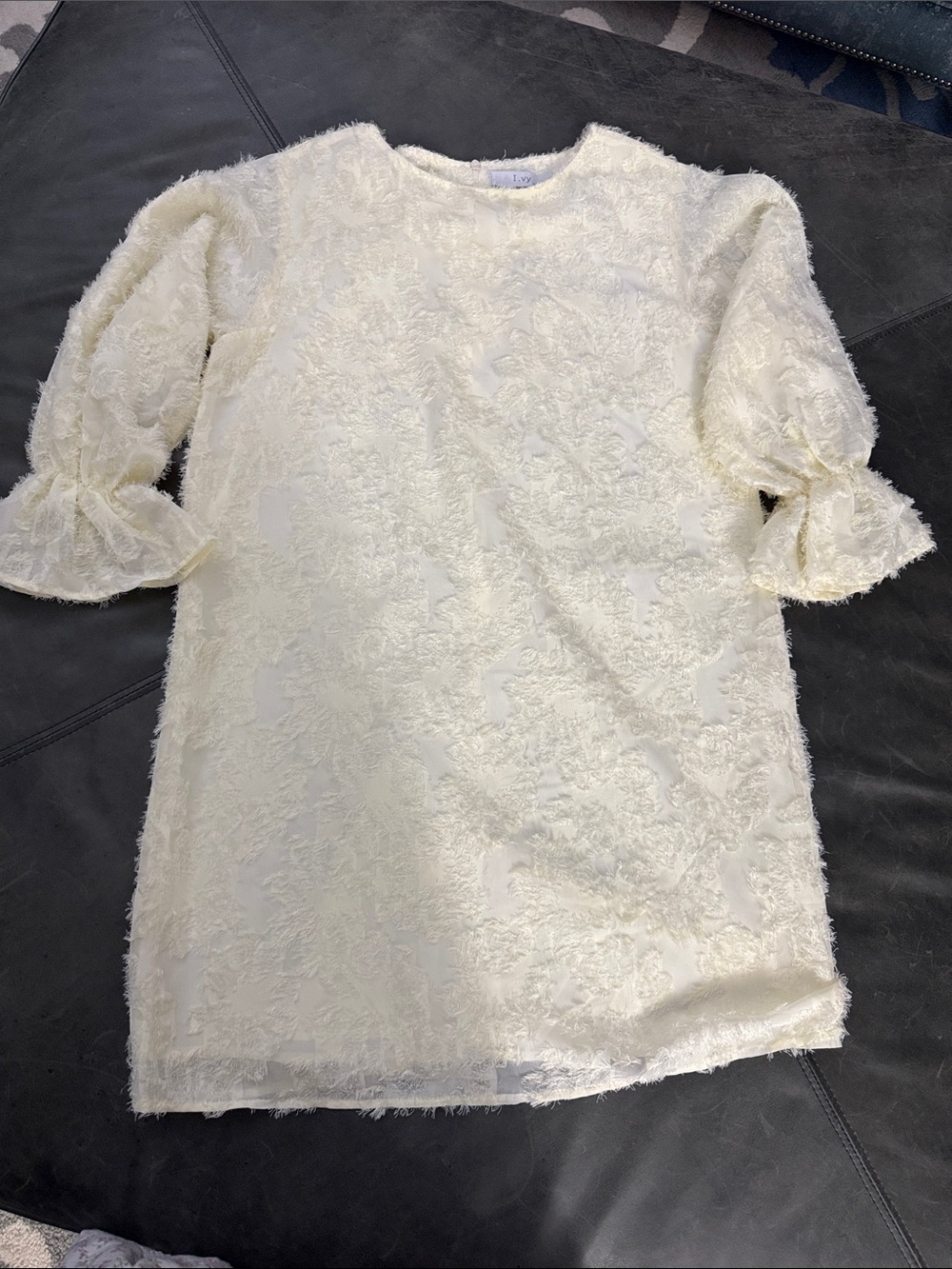 Women’s Cream Textured Shift Dress - Elegant Puff Sleeve